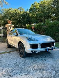 Porsche Cayenne 3.0 Platinum Edition