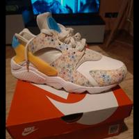Adidas Huarache smooth flowers women limited edit