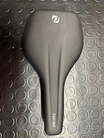 Sella Syncros TOFINO 135mm