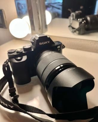 MIRRORLESS SONY ALPHA 7 + OBIETTIVO 28-70