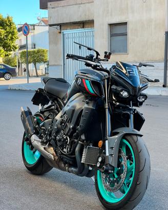 Yamaha MT10 2022 Cyan Storm