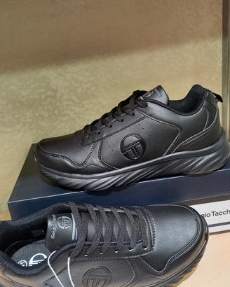 tennis Tacchini total black 42