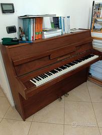 Pianoforte verticale Hoffmann & Kühne di Dresda
