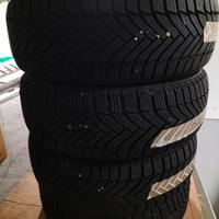 4 pneumatici Michelin 215/55 r17 94v