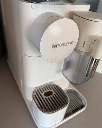Nespresso lattissima macchina caffè