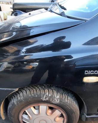 TATA INDIGO STATION WAGON 2009 - PARAFANGO SINISTR