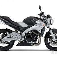 SUZUKI GSR 600 RICAMBI