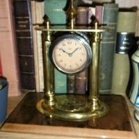 Orologio da tavolo vintage Kienzle, carica manuale
