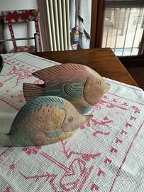 Coppia di pesci in legno