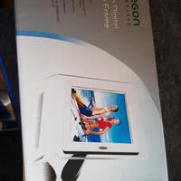 Cornice digitale Oregon scientific 8 lcd display