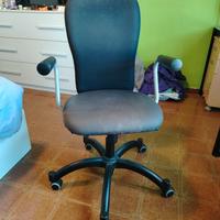 Sedia da scrivania con rotelle 
