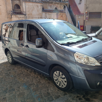 Furgone Citroen jumpy 9 posti