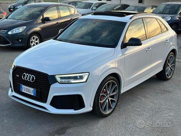 Audi Q3 RS 2.5 TFSI quattro S tronic