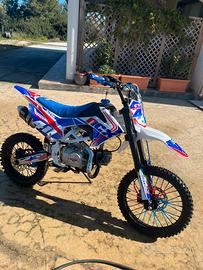 Pit bike / pitbike