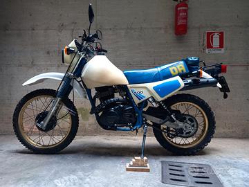 Suzuki DR500SA