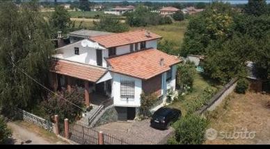 Villa indipendente su 4 lati
