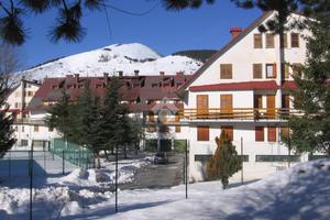 3 LOCALI A RIVISONDOLI