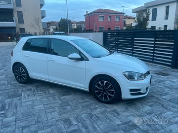 VW Golf VII 1.6 TDI 90CV 2016 -Tagliandata