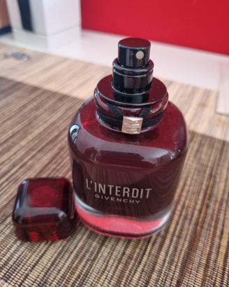 GIVENCHY L'INTERDIT rouge 