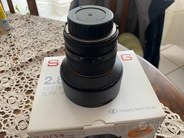 Obiettivo Samyang 14mm 2.8 per nikon