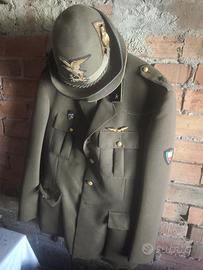 vecchia uniforme militare
