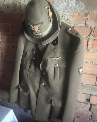 vecchia uniforme militare