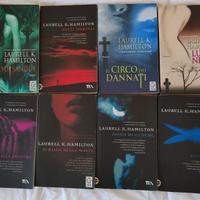 Anita Blake di Laurell K. Hamilto - primi 8 volumi
