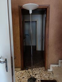 Lampada da terra anni 70 Harvey Guzzini