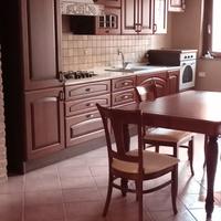 CUCINA + TAVOLO E SEDIE