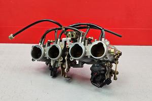 CORPOFARFALLATO CORPO YAMAHA R1 2004 2005 YZF 2006