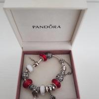 Bracciale Pandora con charm