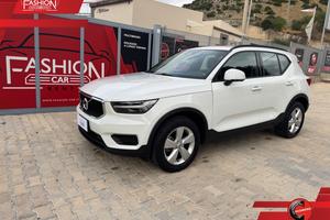 VOLVO XC40 T2 Core
