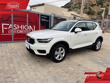 VOLVO XC40 T2 Core