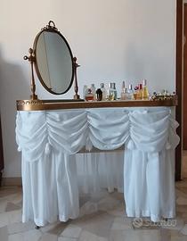 TOILETTE CON SPECCHIO 