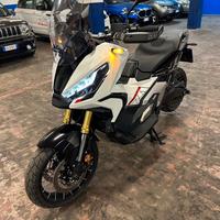 Honda x-adv 750