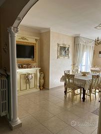 Cucina fatta artigianalmente in falegnameria