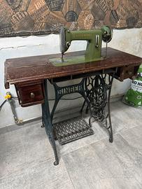 Macchina cucire universal e tavolo singer