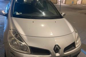 Renault clio (neopatentati)