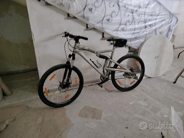 specchio tv bici