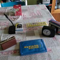 set 8 oggetti laser, sveglia, 2 soprammobili, port