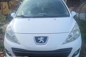 Peugeot 207 1.4 gpl per pezzi