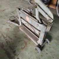 taglia autobloccanti in cemento 