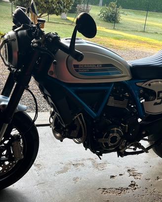 Ducati Scrambler 800 Cafe Racer