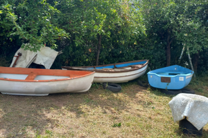 Varie barche e accessori