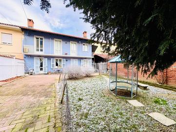 CASA SEMINDIPENDENTE A CARIGNANO