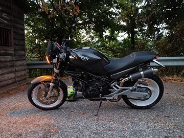 Ducati Monster 750 - 2000