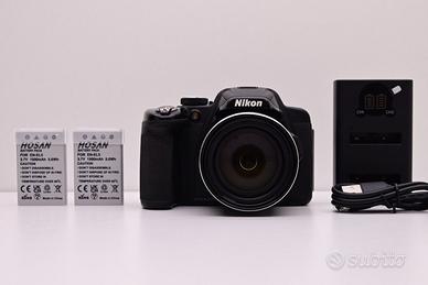 Nikon Coolpix P520 con batterie e caricabatterie
