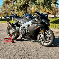 Aprilia RSV4 1100 Factory 217cv 2019 strada/pista