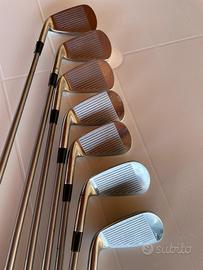 Set ferri golf da donna mizuno