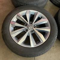 Cerchi in lega con gomme VW T-Roc